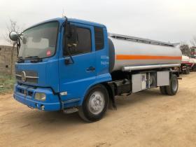 衢州流动加油车与油罐车 便捷与安全的城市能源动脉